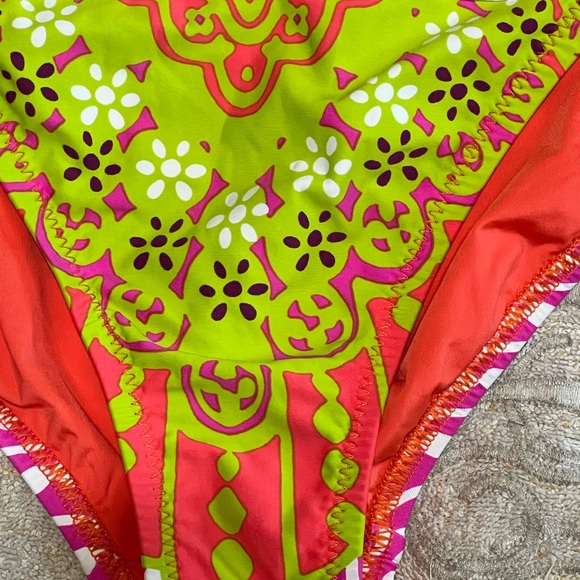 Trina Turk Electric Trellis Side Tie Hipster Bikini Bottom Multi-Color Retro Geo - Picture 3 of 4
